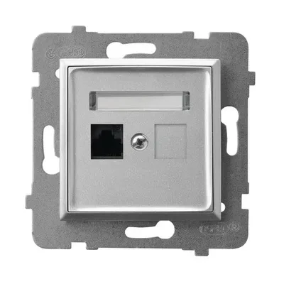 Gniazdo komputerowe pojedyncze RJ45, kat.5e Srebrny Aria Ospel GPK-1U/K/m/18 z jednym portem RJ45 i miejscem na etykietę.
